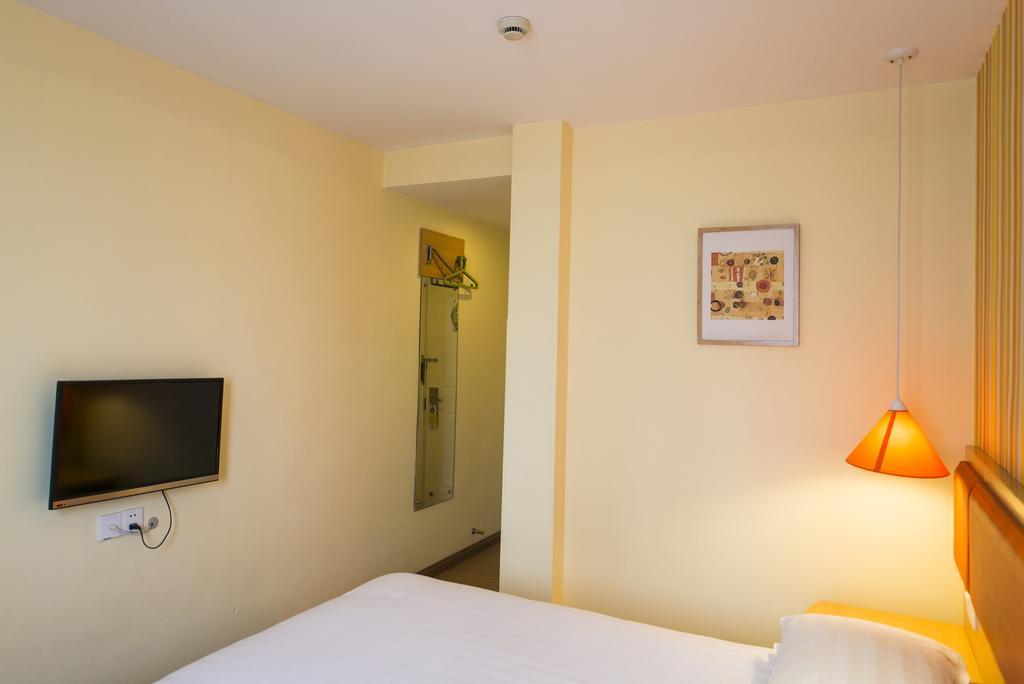 Home Inn Yichang Gezhou Dam מראה חיצוני תמונה
