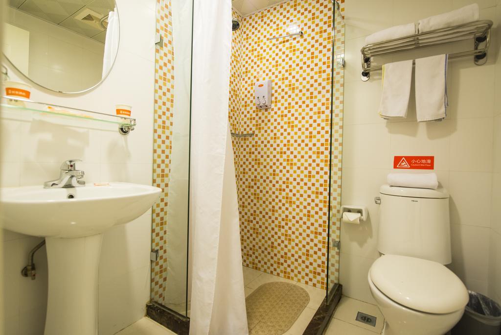 Home Inn Yichang Gezhou Dam מראה חיצוני תמונה