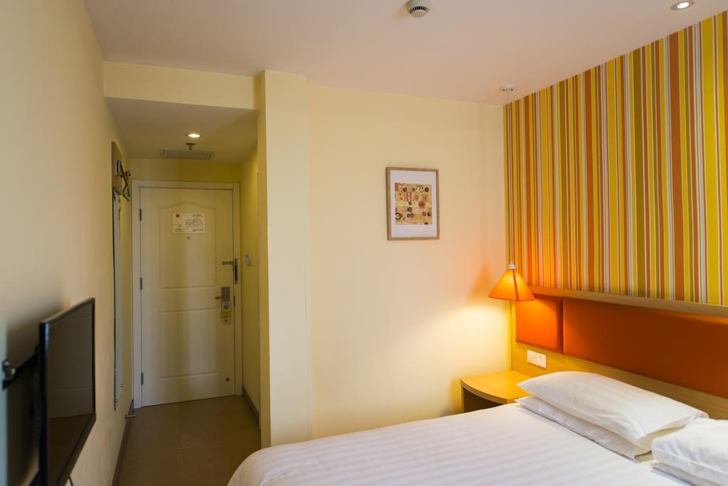 Home Inn Yichang Gezhou Dam מראה חיצוני תמונה